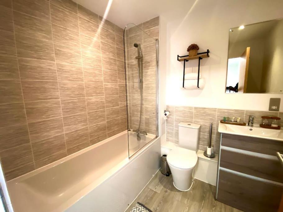 Prime Suite 2 Bedroom Apartment With Rooftop Terrace 맨체스터 외부 사진