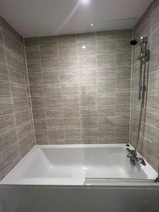 Prime Suite 2 Bedroom Apartment With Rooftop Terrace 맨체스터 외부 사진