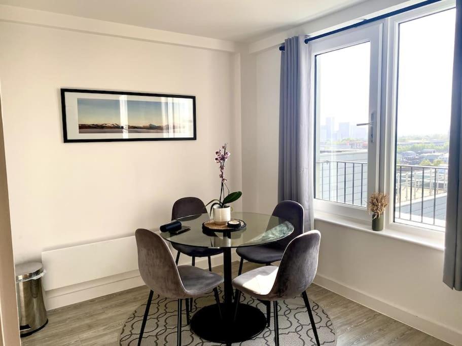 Prime Suite 2 Bedroom Apartment With Rooftop Terrace 맨체스터 외부 사진