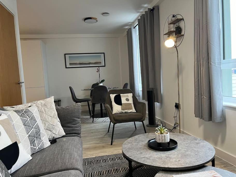 Prime Suite 2 Bedroom Apartment With Rooftop Terrace 맨체스터 외부 사진